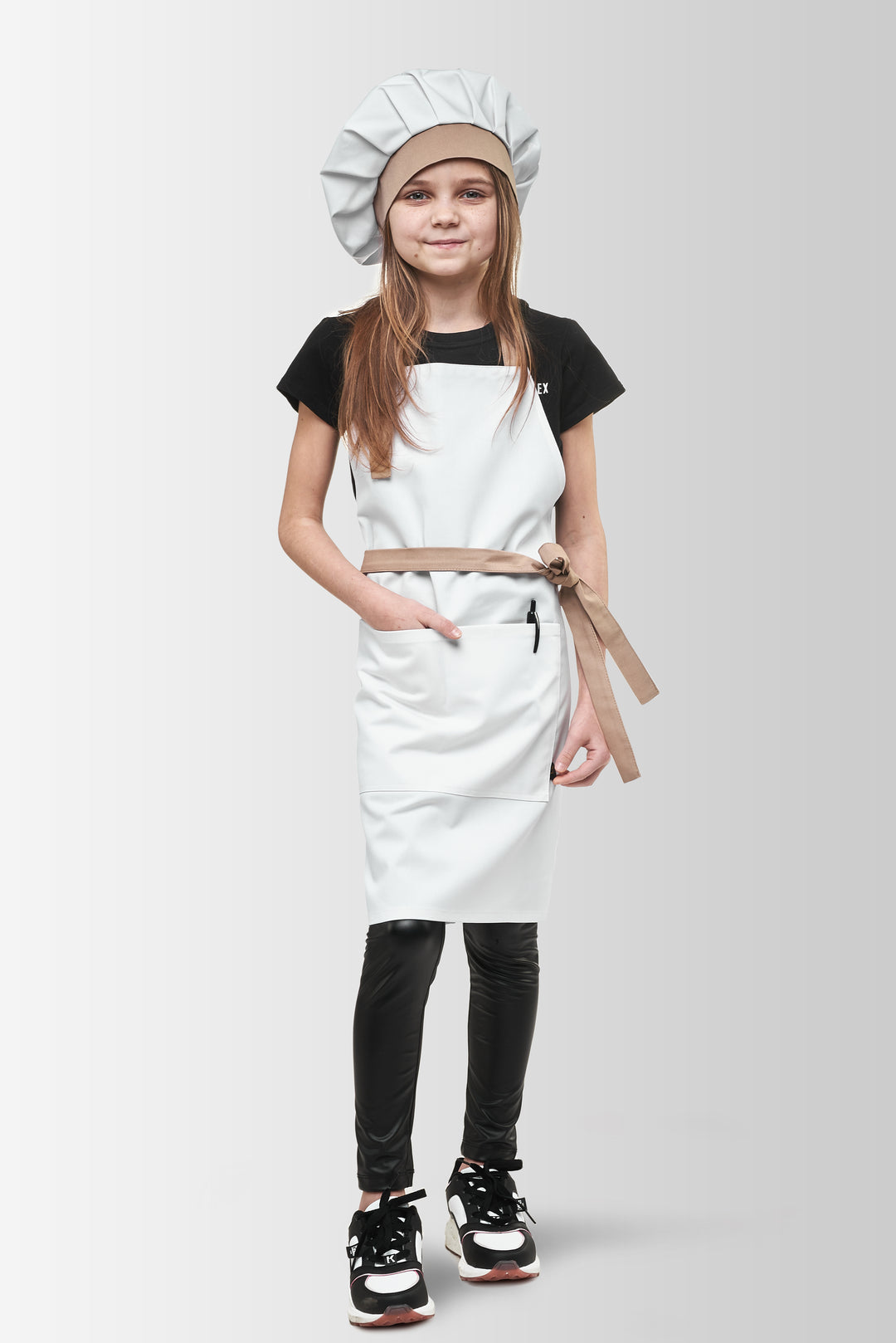 Latte Junior Apron + Toque Set 7-12 Years – White-Beige