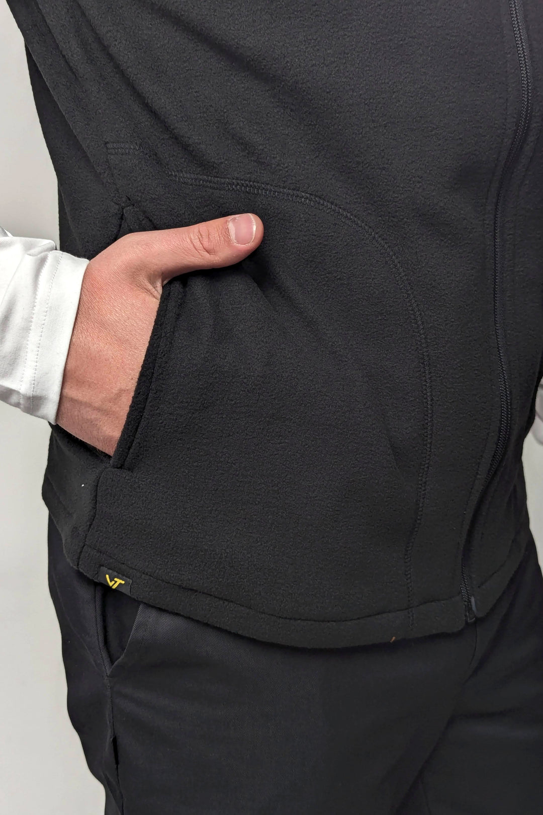 Fleece Men’s Vest – Black