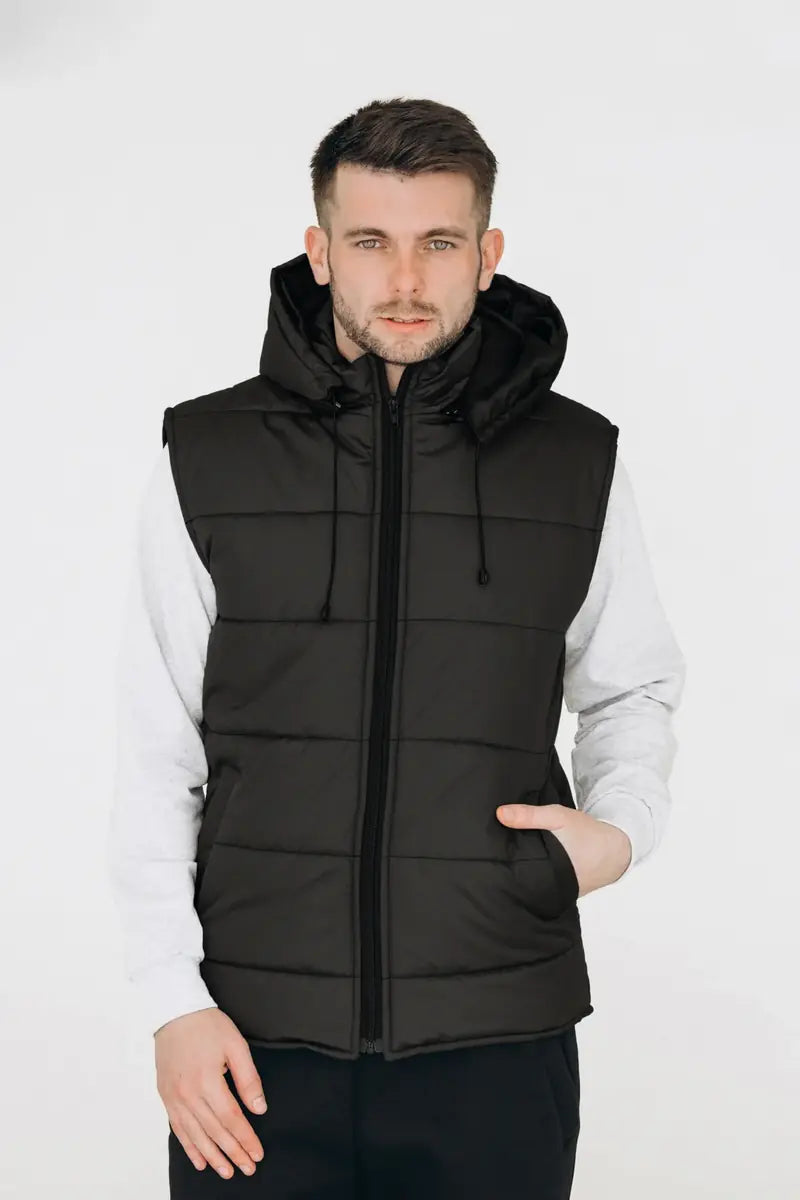 Man wearing a black VSETEX puffer work vest