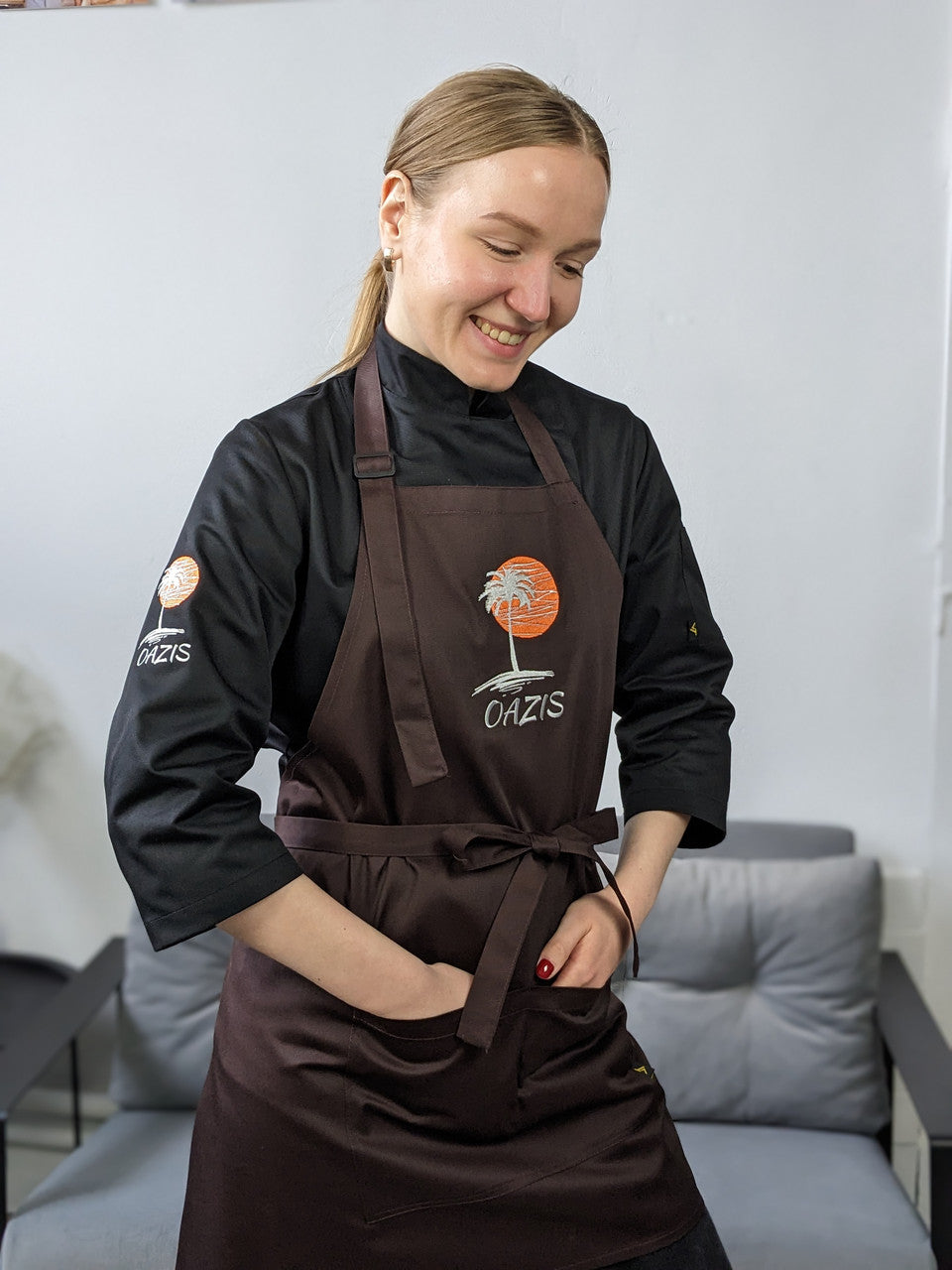 Apron Latte with branding up to 25 cm | Printing | Apron with logo embroidery Brown