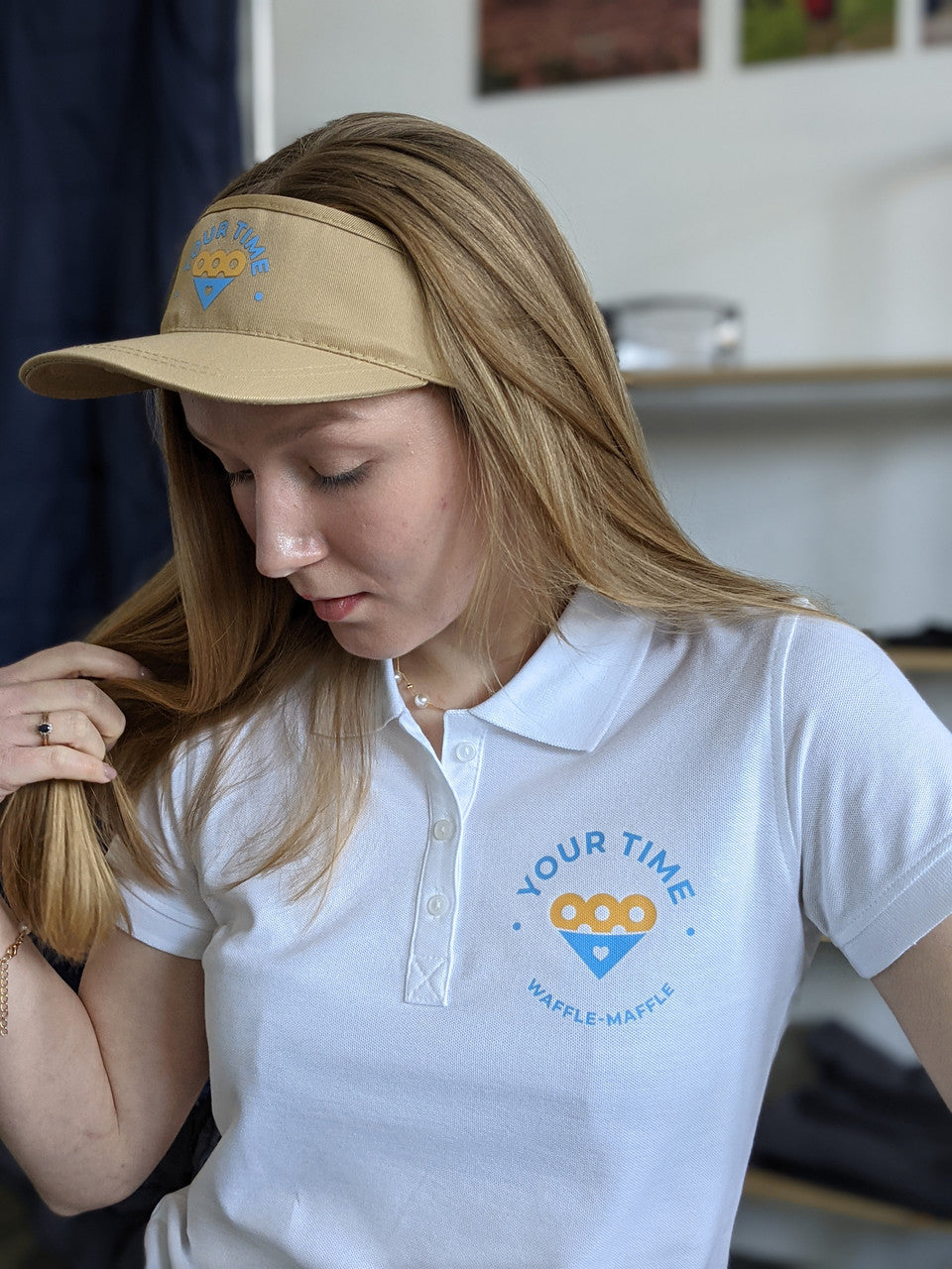 Visor cap with your logo Beige