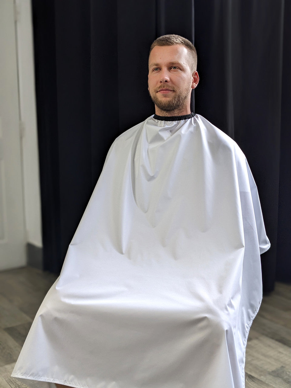 Hairdresser’s Cape with Hand Holes – Gray