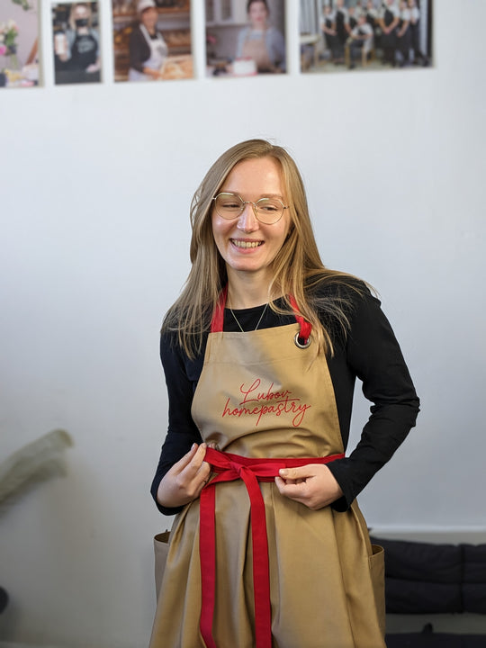 Vanilla Dress Apron with Logo up to 10"