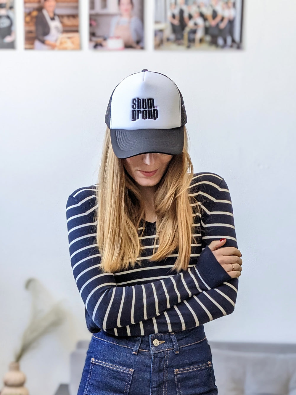 Tracker Cap with Logo – White