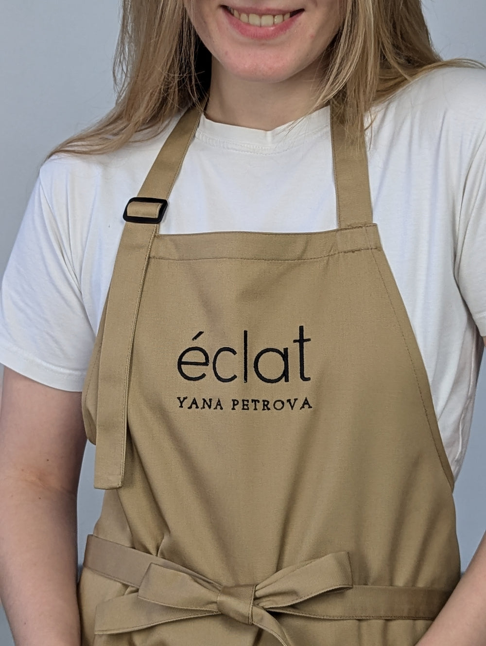 Apron Latte with branding 10" | Embroidery Biege