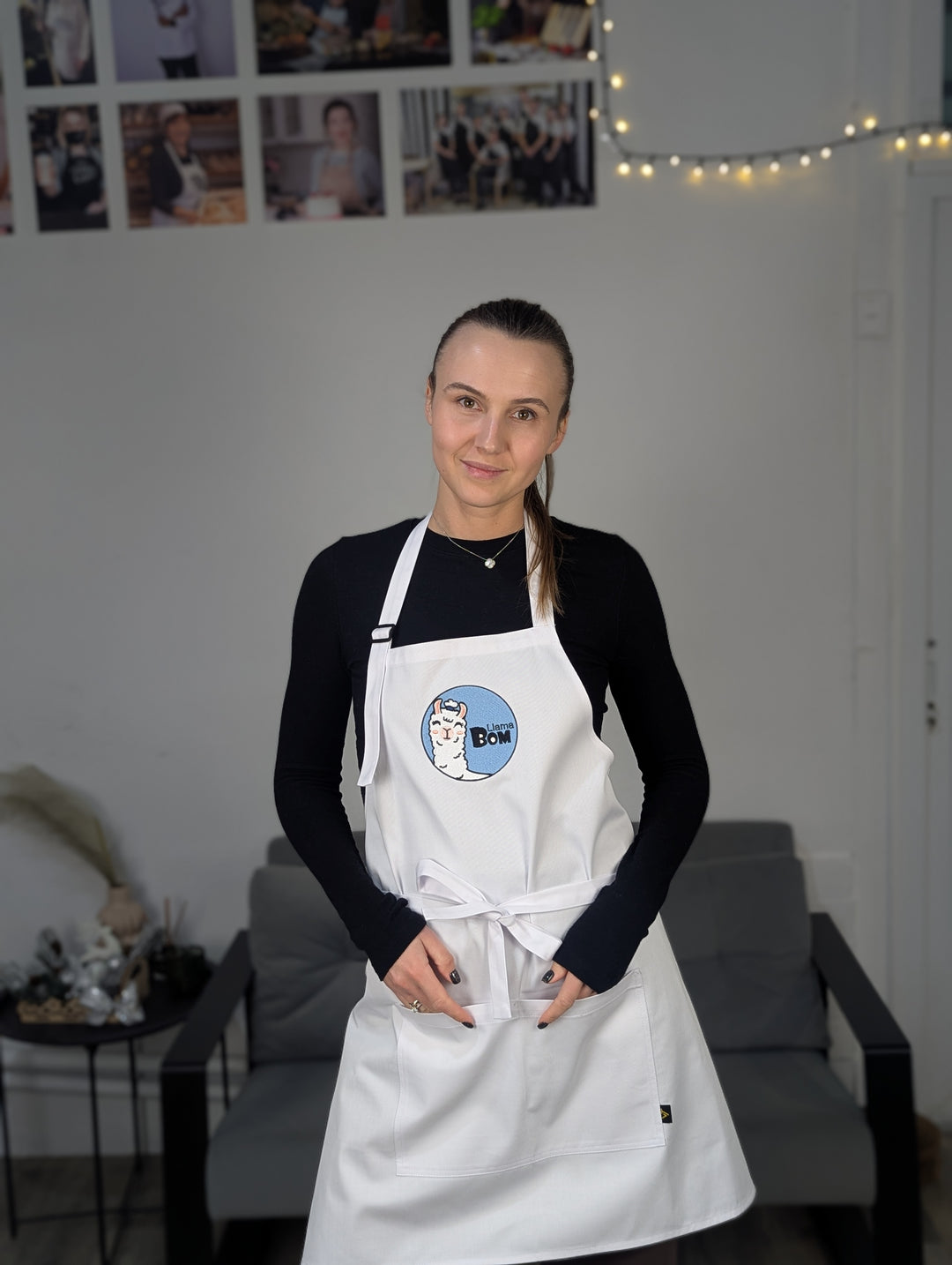 Apron Latte with branding 10" | Embroidery White