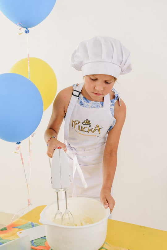 Latte Children’s Apron + Toque Set 5-7 Years – White