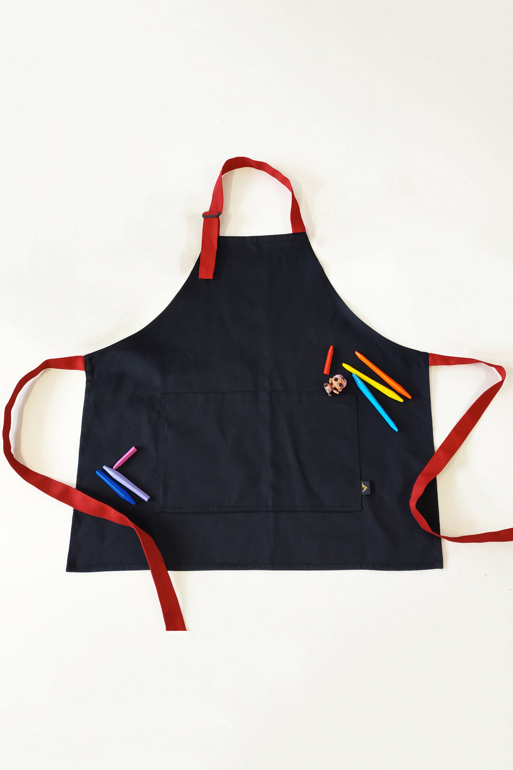 Latte Children’s Apron 5-7 Years – Black with Red