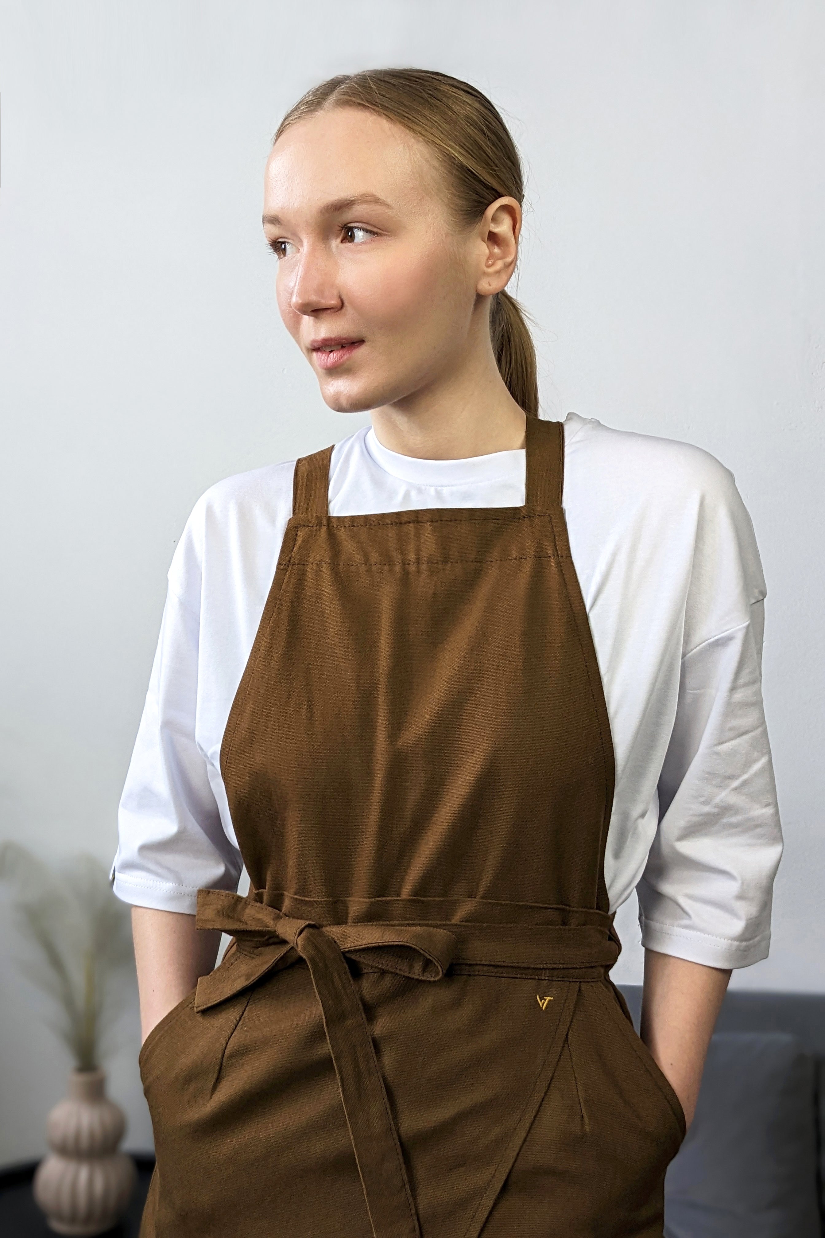 Apron Cappuccino Canvas Brown - VSETEX