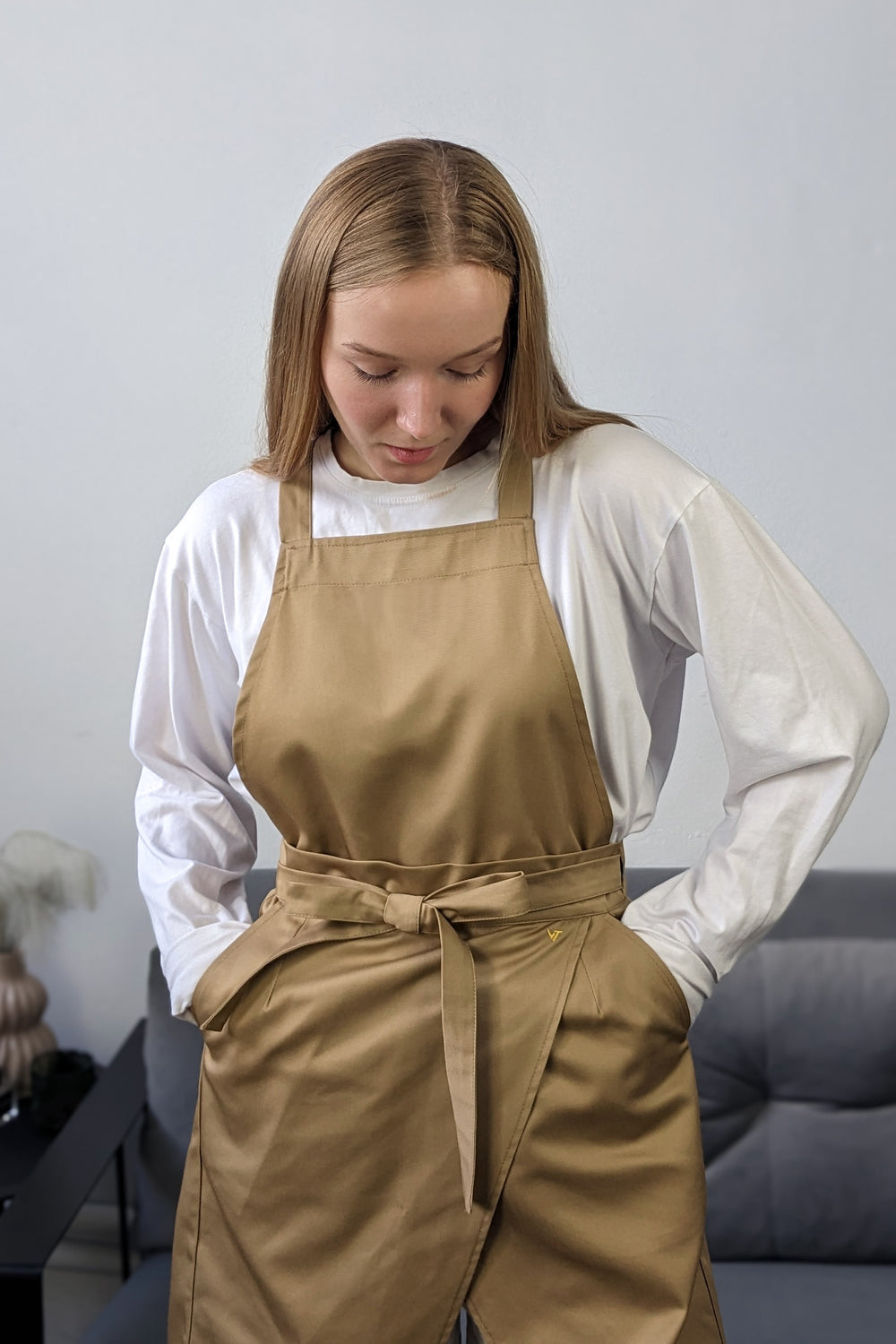 Cappuccino Apron – Classic Beige