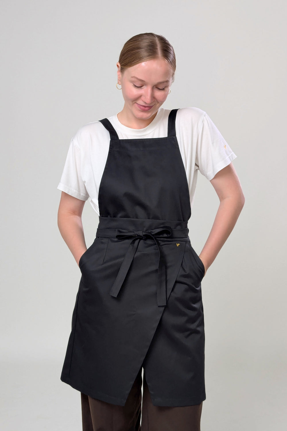 Cappuccino Apron – Classic Black