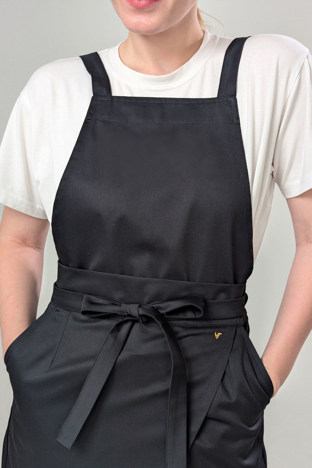 Cappuccino Apron – Classic Black