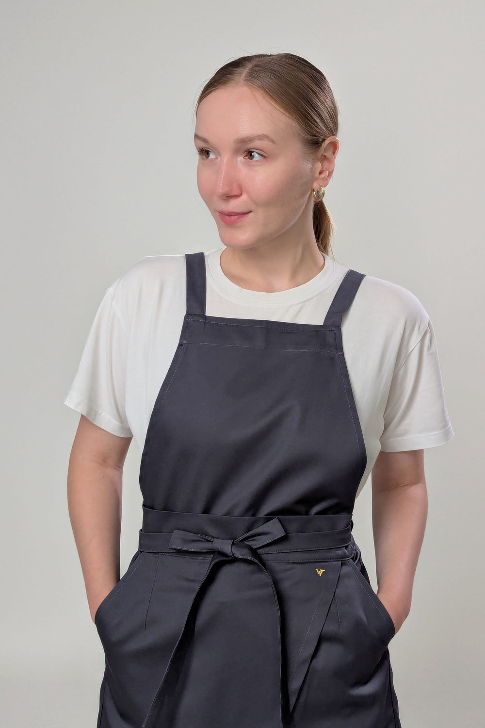 Cappuccino Apron – Classic Dark Grey