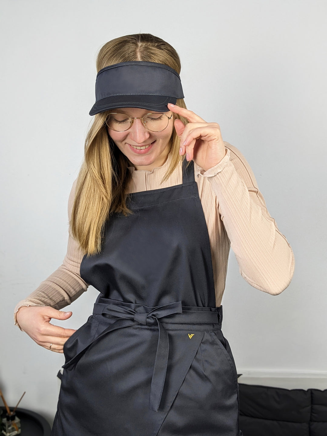 Cappuccino Apron – Classic Dark Grey