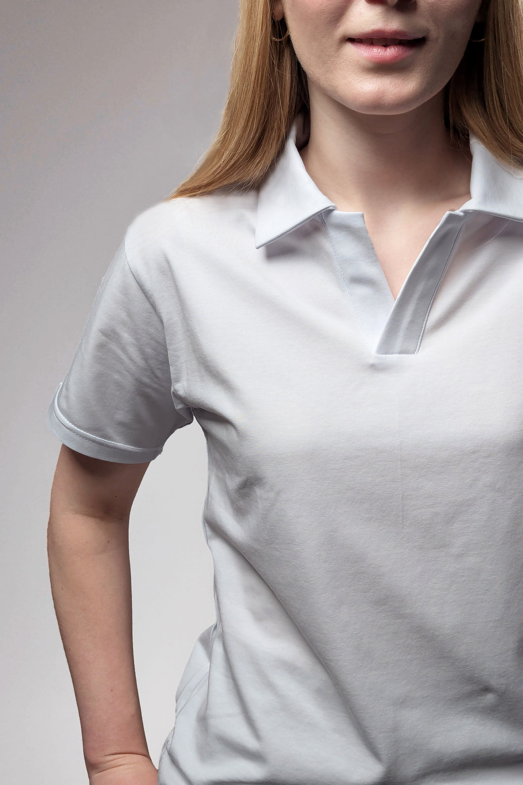 Button-free Polo Shirt – White