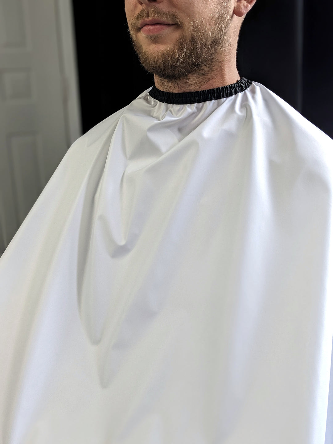 Hairdresser’s Cape – White